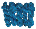 Handgesponnen wol: Blauw met sari zijde 1859